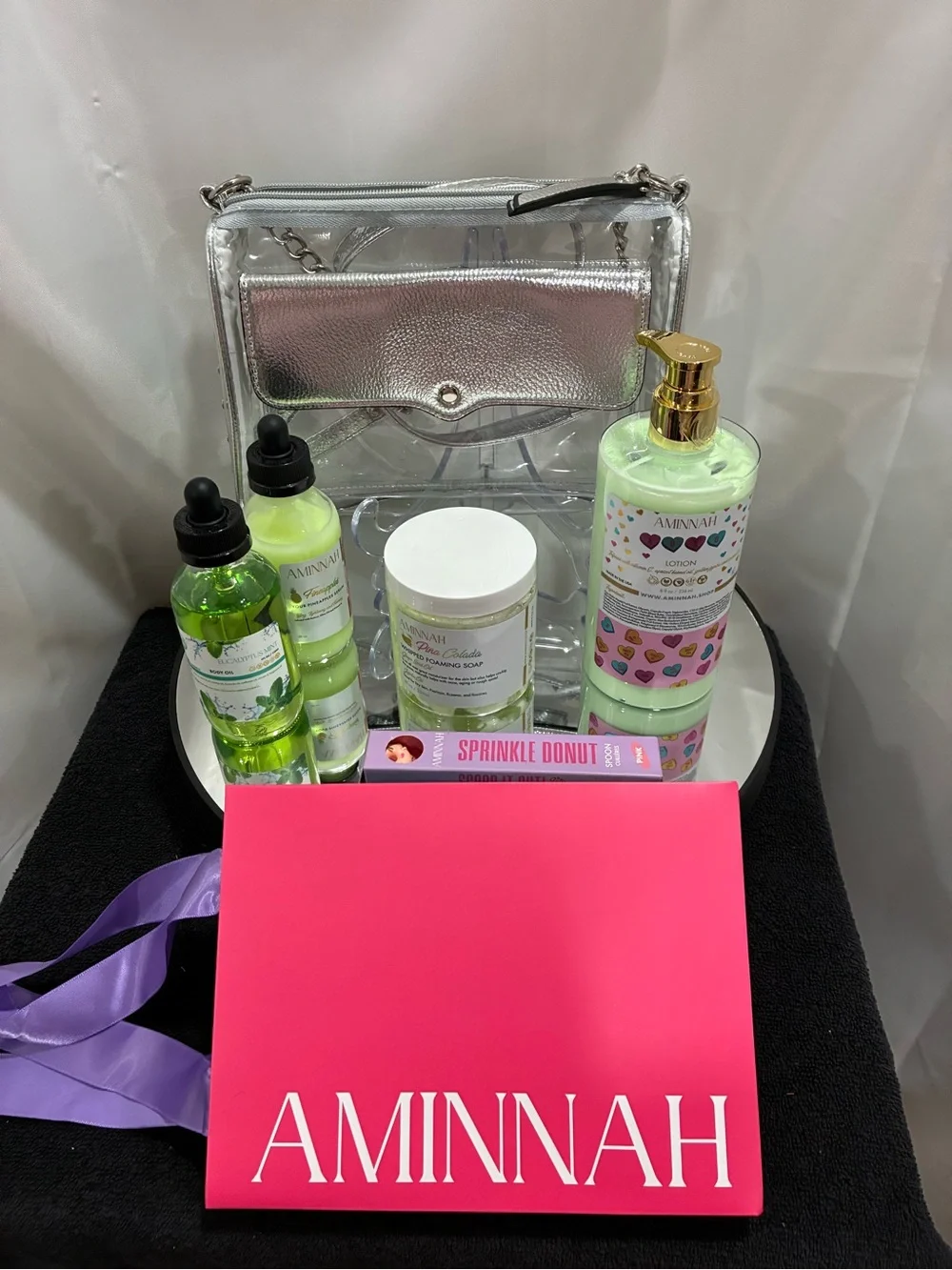 AMINNAH Skincare Set in Pastel Green with Silver Clear Tote spa bundle NWT